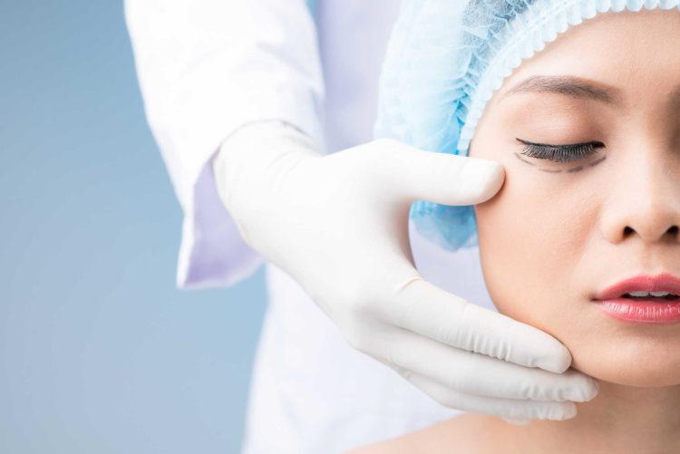 Cách trị mụn bằng liệu pháp tiêm không kim