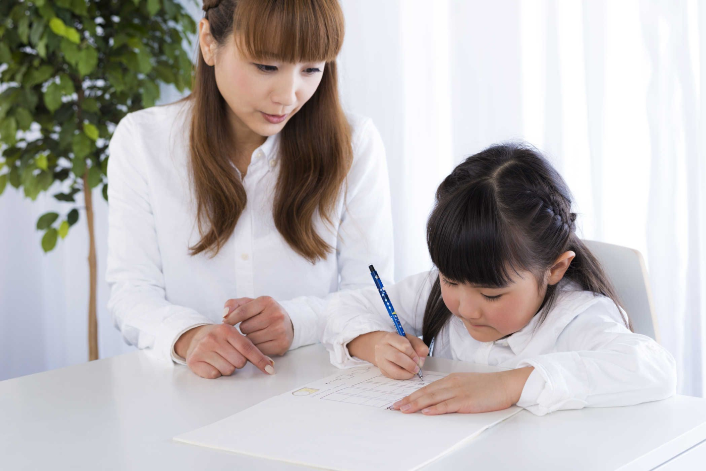 Trẻ mắc bệnh động kinh có thể đi học không?