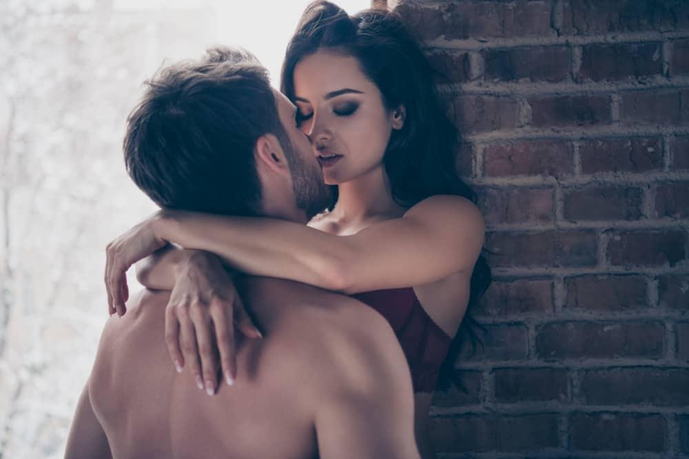 Bạn có nguy cơ cao mắc các bệnh lây qua đường tình dục không?