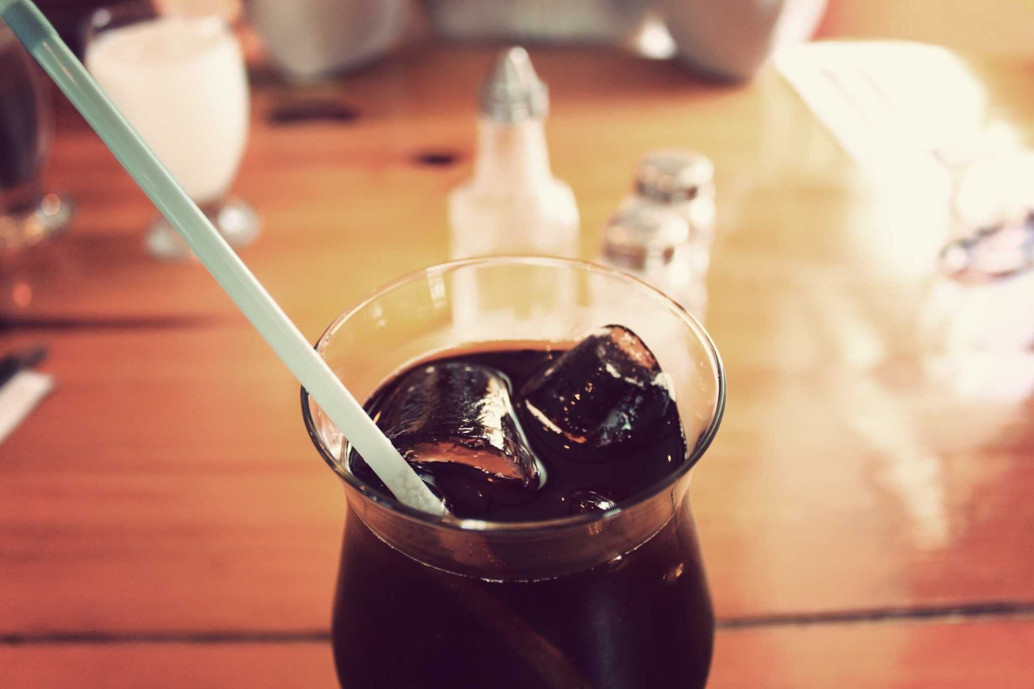 noi-khong-voi-thuc-uong-soda