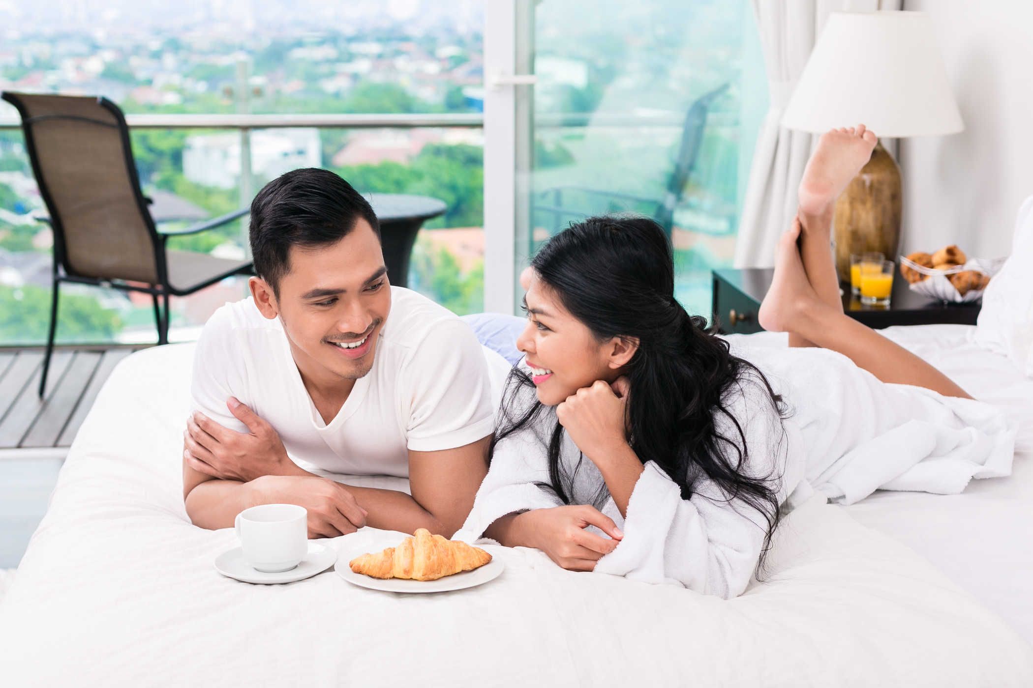 Mẹo trò chuyện để “chuyện ấy” ngày càng thăng hoa