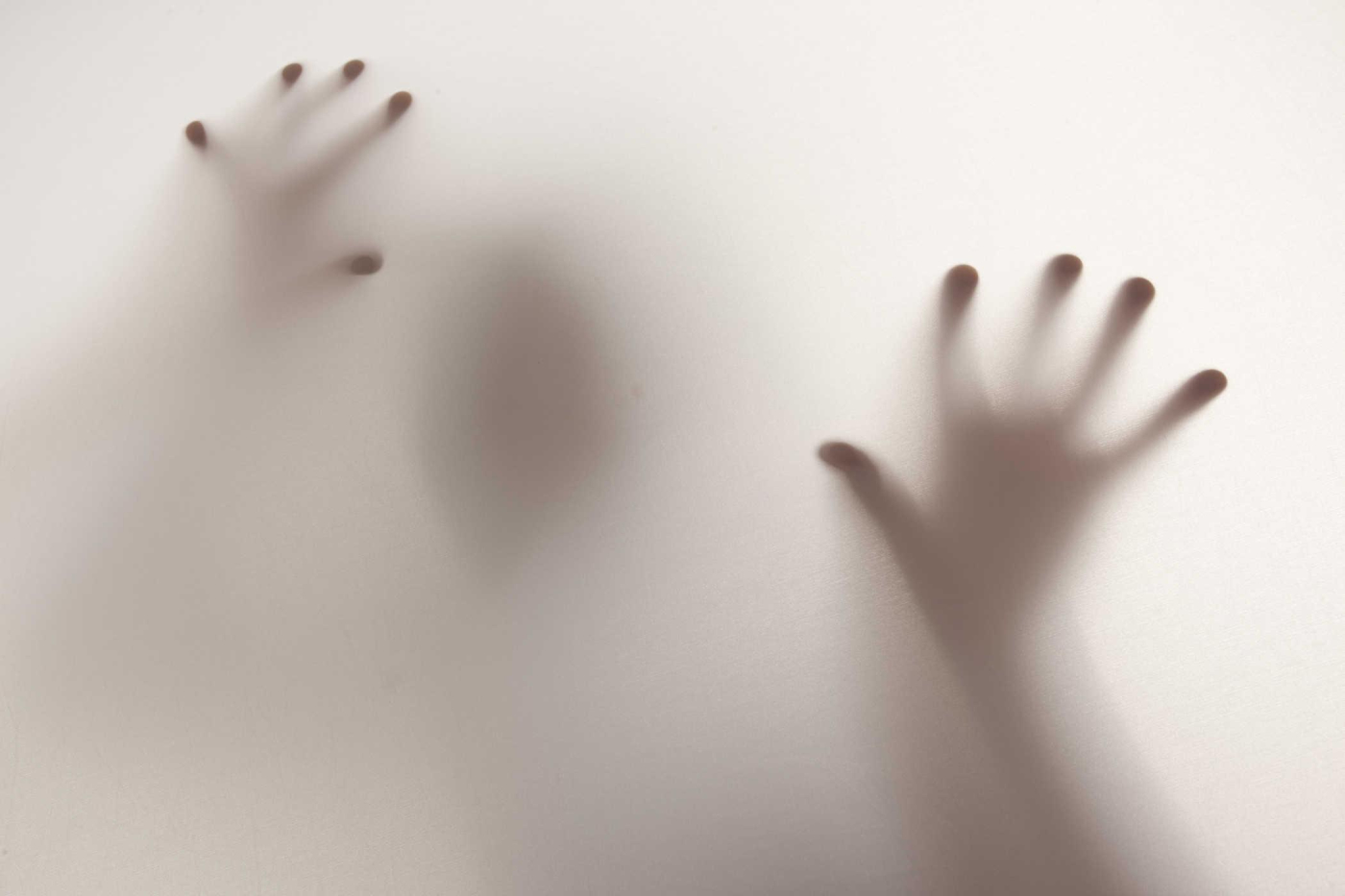 Con người thường bị ám ảnh bởi những gì?