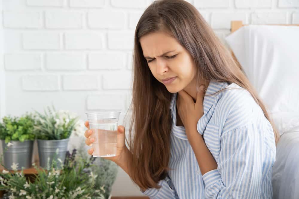 Nấc là hiện tượng gì? Hay bị nấc là biểu hiện của bệnh gì?