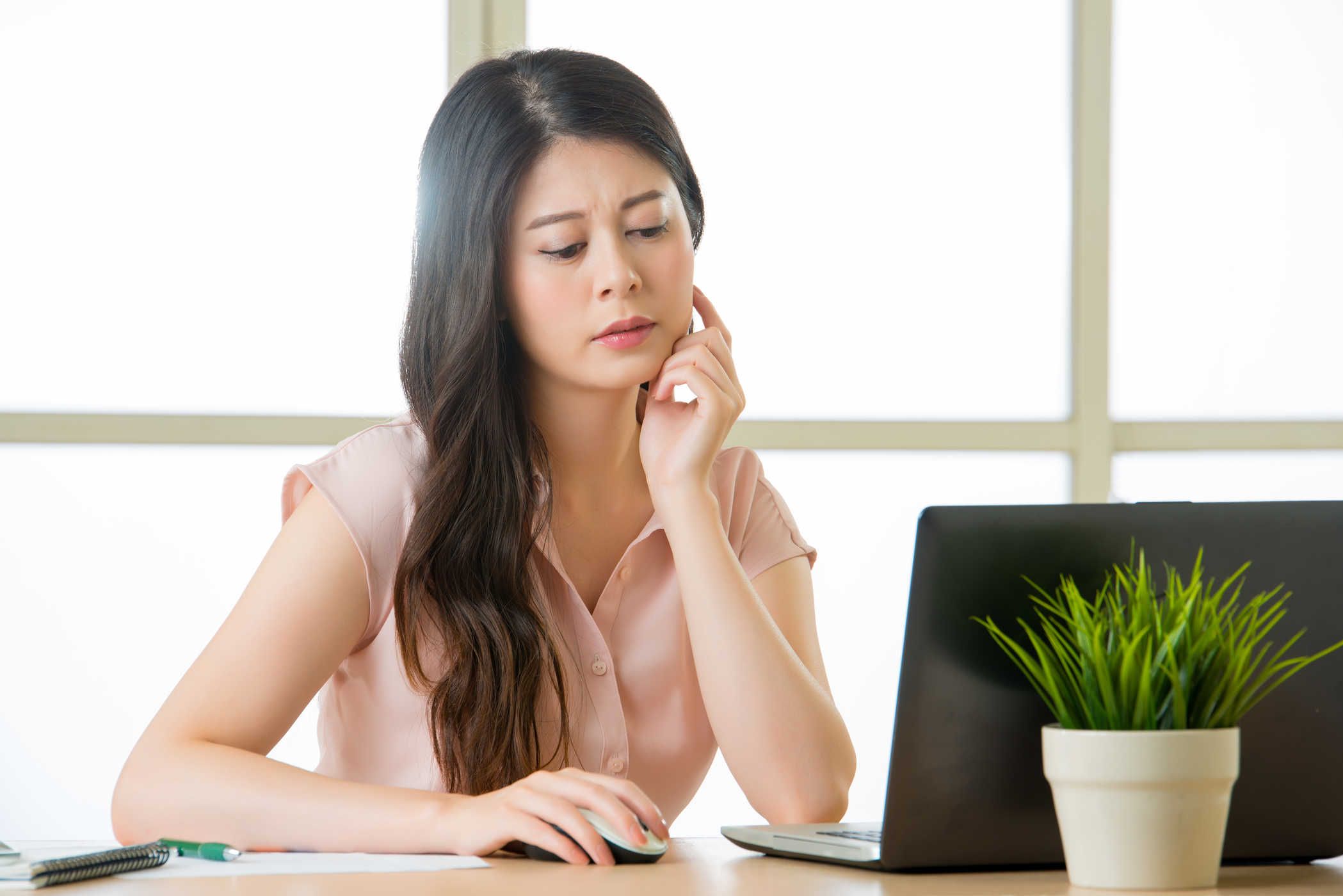 Mẹ có nên sớm trở lại làm việc sau sinh?