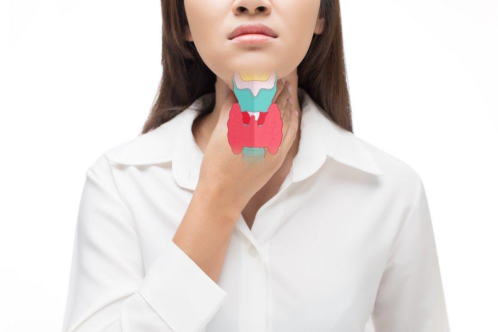 Amiđan có đốm trắng: nguyên nhân và cách điều trị (P1)