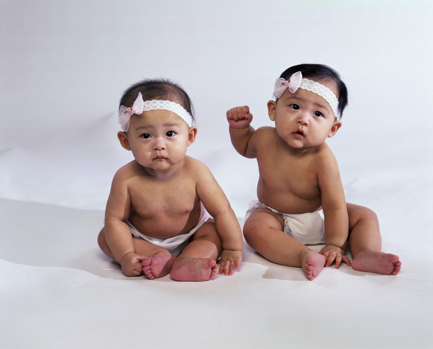 Mẹ nên sử dụng tã vải hay tã giấy cho bé?