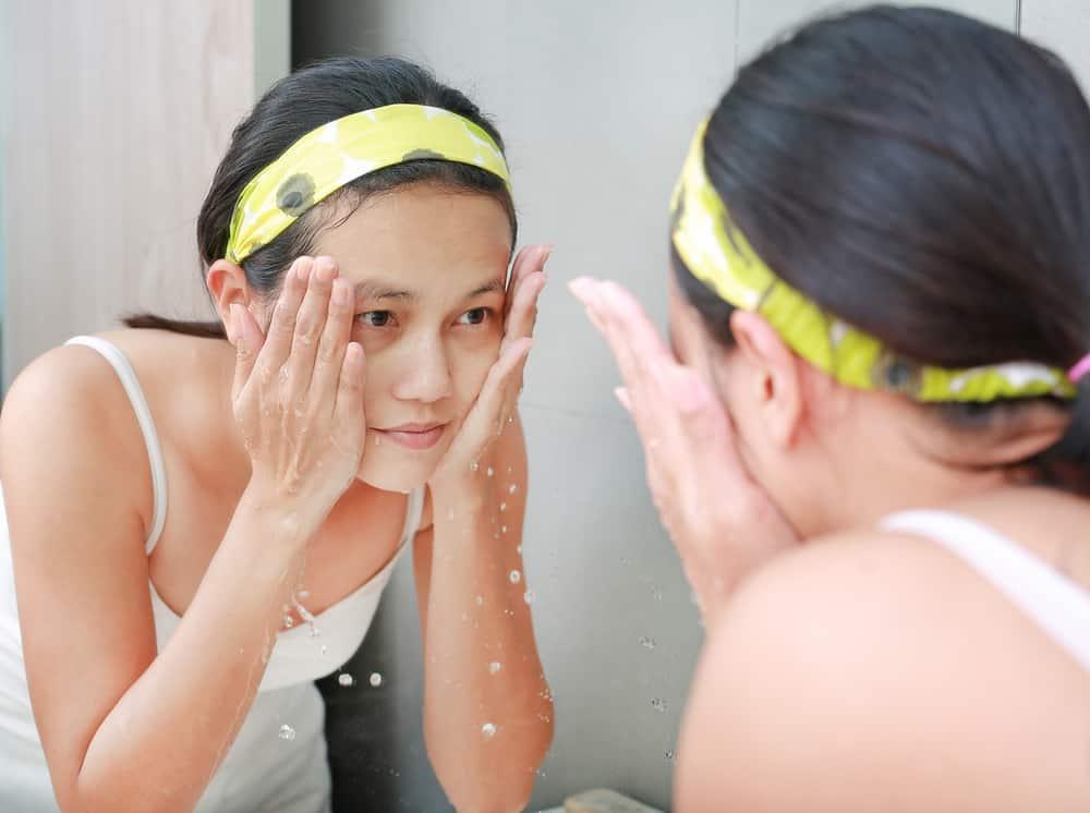 Nguyên nhân và cách chăm sóc làn da nhạy cảm