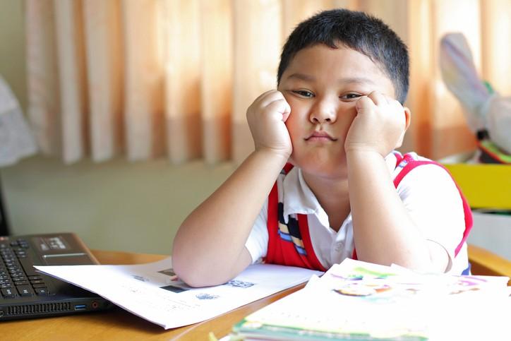 Phân biệt chứng giảm chú ý (ADD) và rối loạn tăng động giảm chú ý (ADHD)