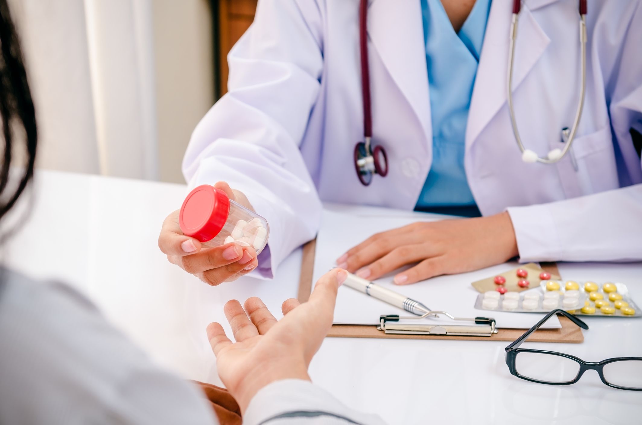 meloxicam-lieu-co-an-toan-cho-phu-nu-mang-thai-hoac-cho-con-bu