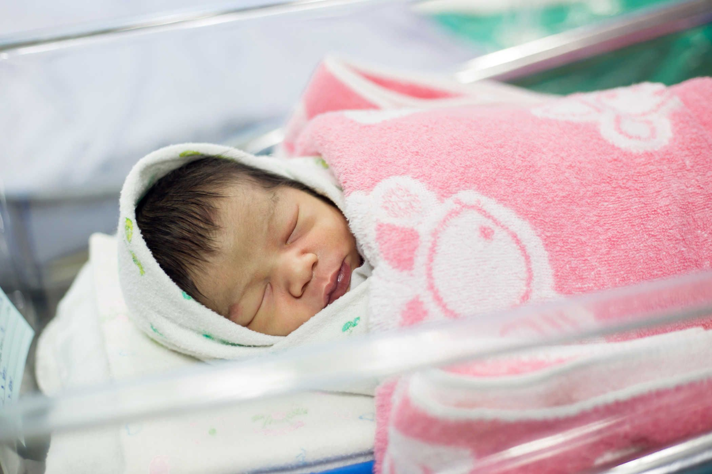 Trẻ sơ sinh sẽ được làm kiểm tra tổng quát như thế nào?