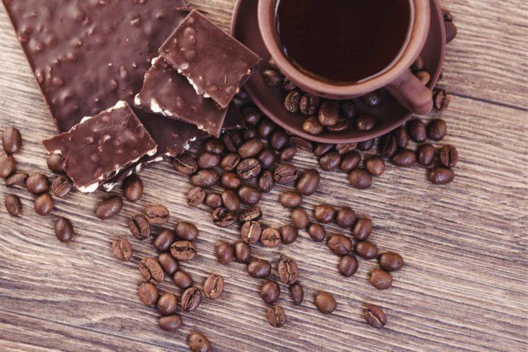 14 loại thực phẩm cần tránh khi cho con bú