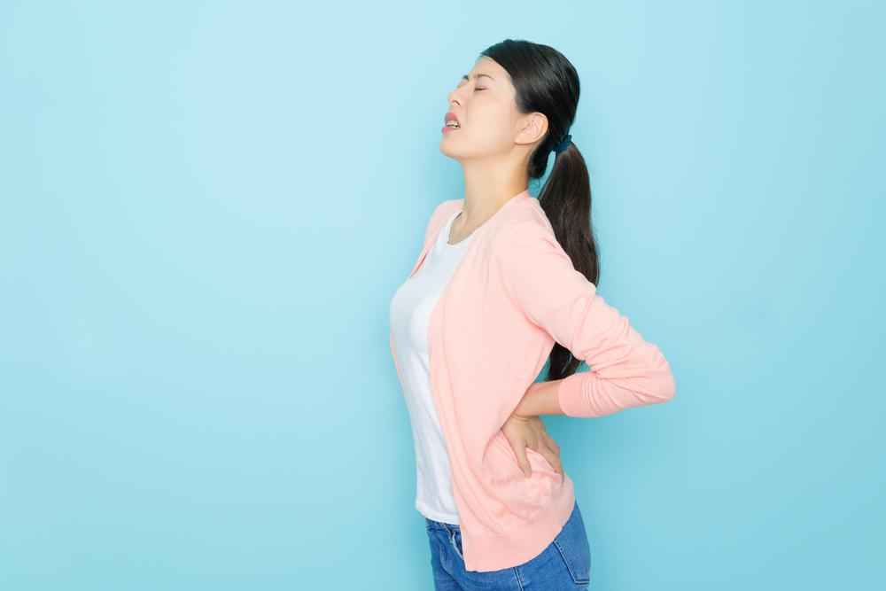 8 hoạt động hàng ngày có thể gây hại cho cột sống của bạn