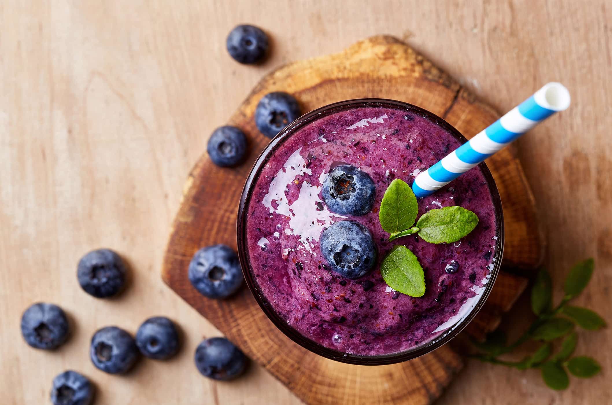 khi-nao-con-yeu-co-the-an-qua-mong-berry