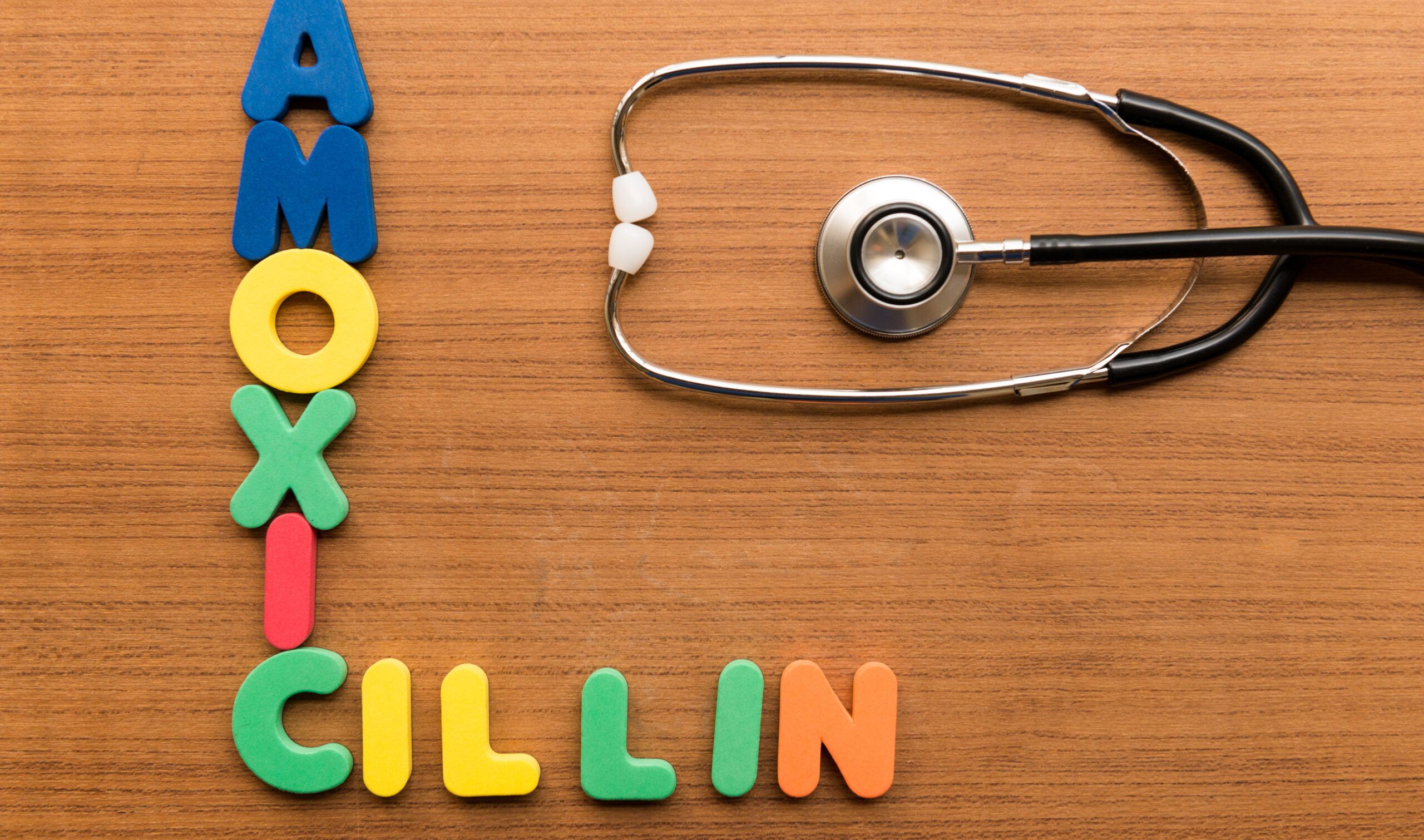 su-dung-amoxicillin-khi-cho-con-bu