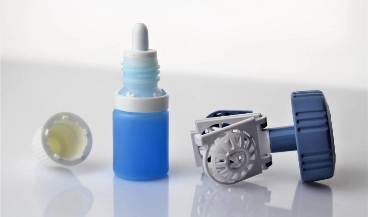 Thuốc nhỏ mắt trị ghèn và những điều có thể bạn chưa biết