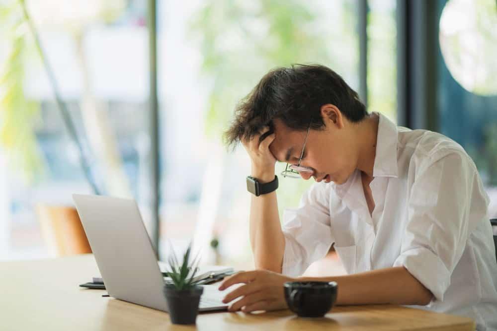 Dấu hiệu bạn bị căng thẳng và stress quá mức
