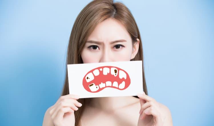 15 thói quen xấu ảnh hưởng đến răng có thể bạn chưa biết