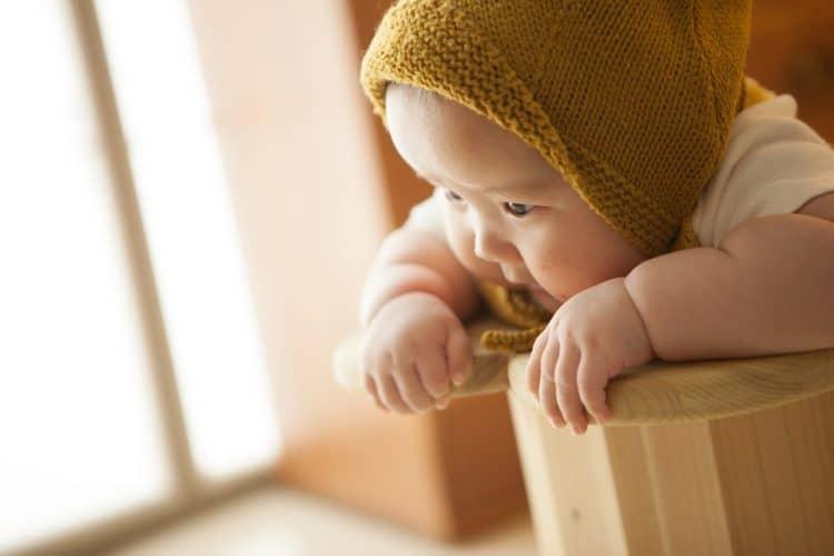 Bé chậm đi phải làm sao? 4 cách dạy bé tập đi cực hiệu quả