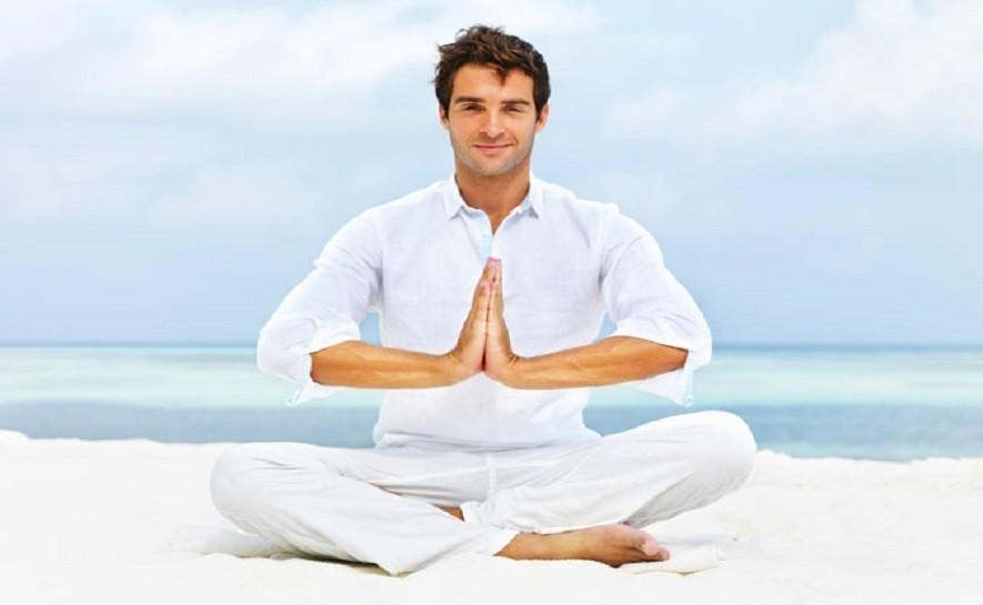 8-ly-do-tai-sao-yoga-tot-cho-suc-khoe-nam-gioi