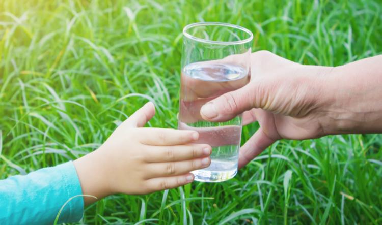 day-con-tiet-kiem-nuoc-tuong-kho-ma-hoa-ra-lai-de