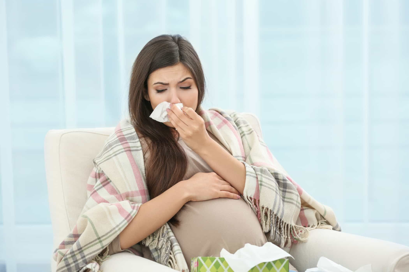 Hen suyễn khi mang thai: Thai phụ có nên sử dụng bình xịt định liều?
