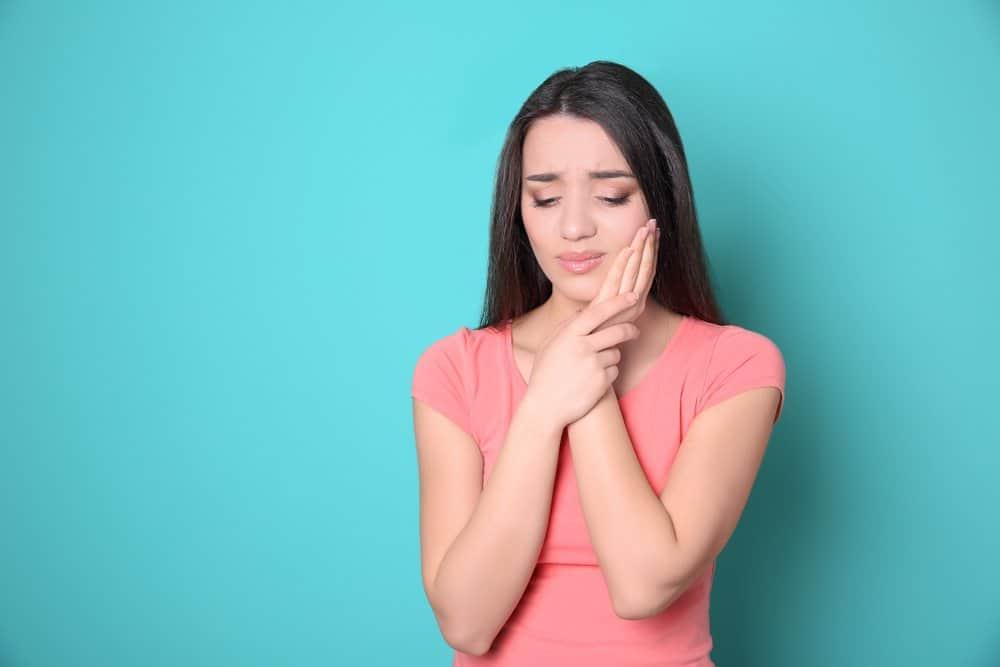 Thói quen nghiến răng khi ngủ gây hại như thế nào? Làm sao để cải thiện?