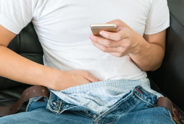 Đàn ông thích xem phim người lớn, đừng vội ngăn cản!