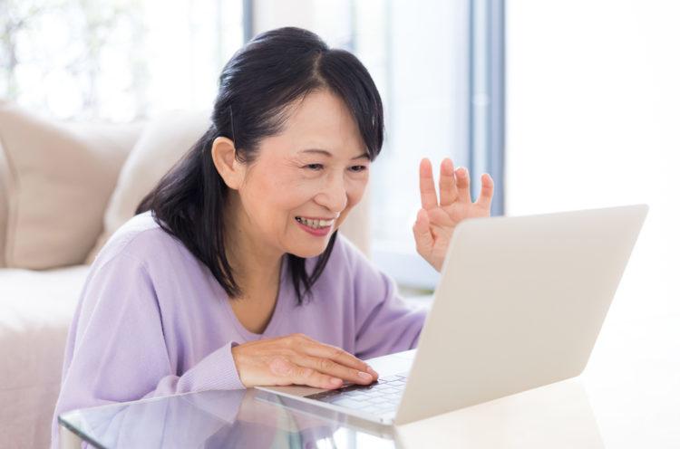 Bí quyết giữ đôi mắt khỏe mạnh và cách làm sáng mắt cho người già