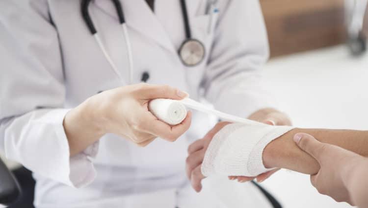 Hướng dẫn sơ cứu khi chảy máu để ngăn ngừa nhiễm trùng