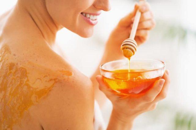 9 cách giữ gìn sắc đẹp tự nhiên bằng mật ong