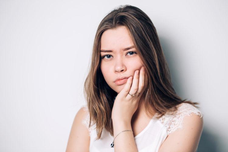 Giải đáp thắc mắc: Nên làm gì khi bị đau răng khôn?