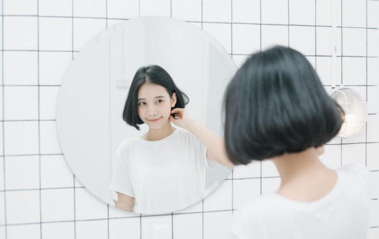 Cách dùng dầu gội khô đúng cách để không làm hỏng tóc bạn!