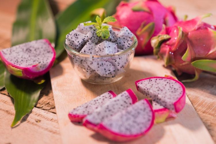 Bà bầu ăn thanh long được không? 9 lợi ích của thanh long với mẹ bầu