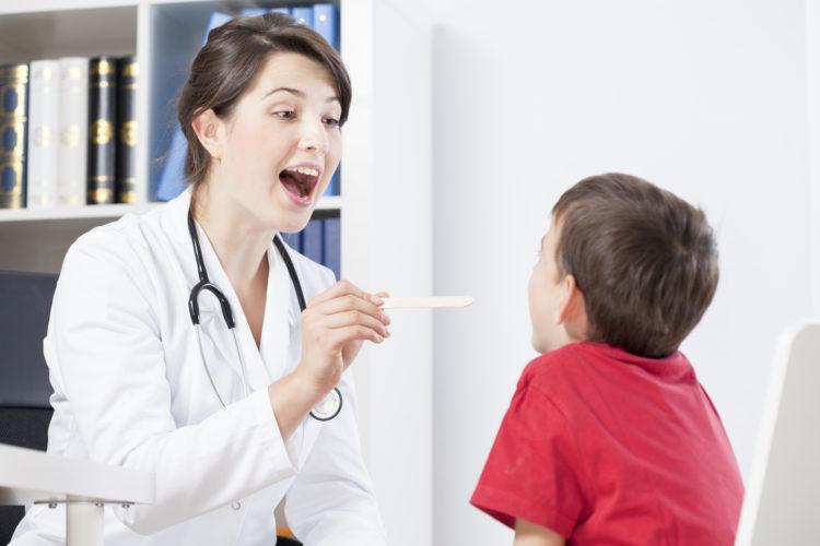 Cách chữa hóc xương cá dành cho trẻ nhỏ