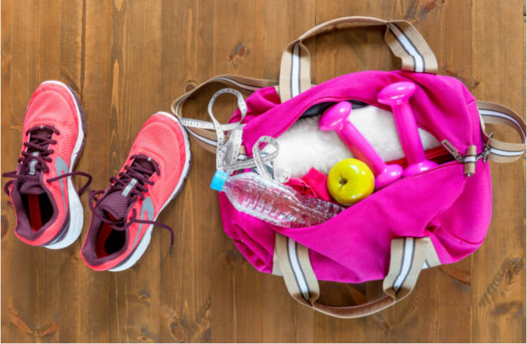 8 thứ bạn không nên mang đến phòng tập gym
