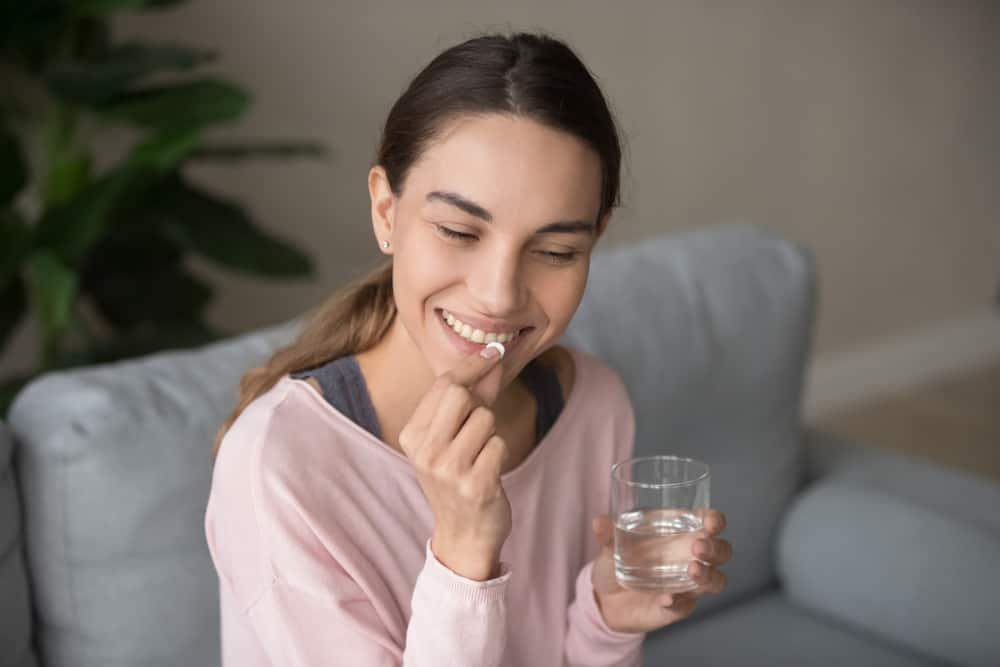 Mách bạn các cách tẩy giun sán cho người lớn an toàn và hiệu quả