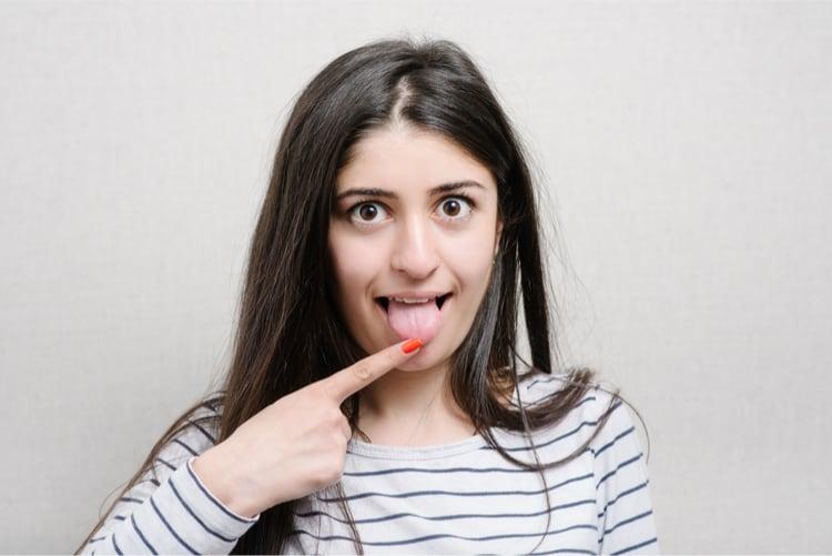 Viêm lưỡi là bệnh gì? Triệu chứng, nguyên nhân và cách điều trị