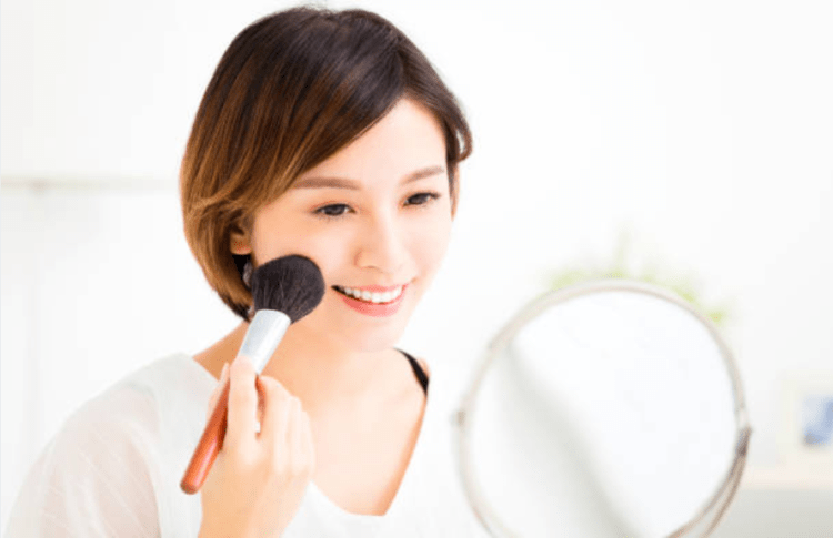 trang-diem-nhanh-trong-5-phut