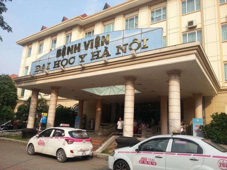kham-chua-benh-o-benh-vien-dai-hoc-y-ha-noi