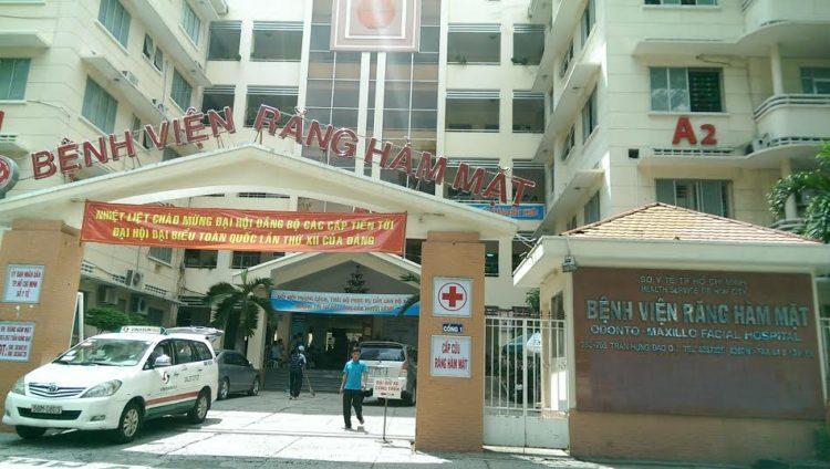 Khám bệnh tại Bệnh viện Răng Hàm Mặt TPHCM