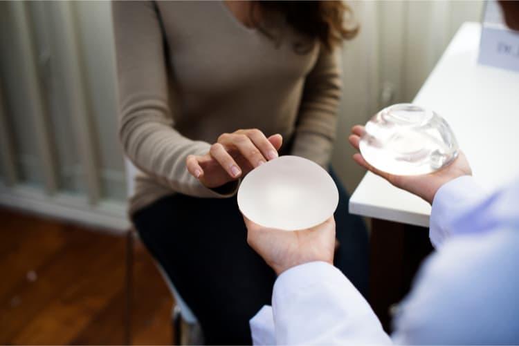 Những điều bạn cần biết về phẫu thuật nâng ngực