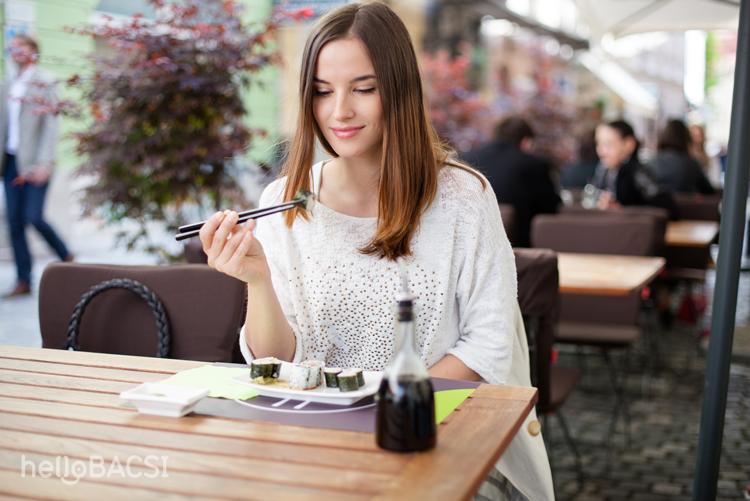 Bà bầu ăn đồ sống có nguy cơ ảnh hưởng đến tính mạng