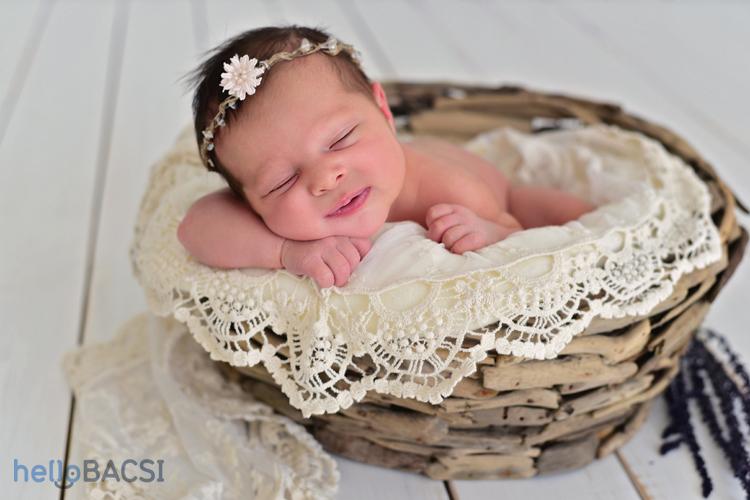 Tên ở nhà cho bé gái: 7 gợi ý đặt tên cho bé độc đáo, dễ thương