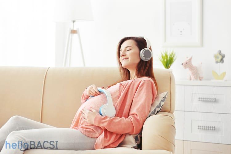 khi-nao-thai-nhi-quay-dau