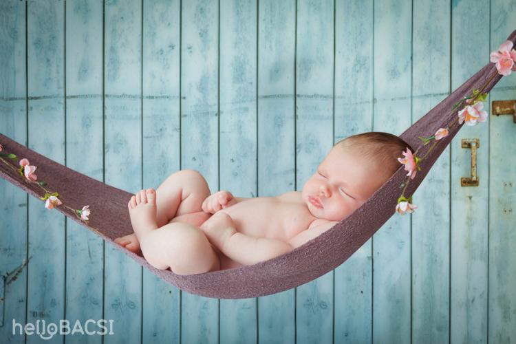 Có nên cho trẻ sơ sinh nằm võng không? Trẻ mấy tháng được nằm võng?