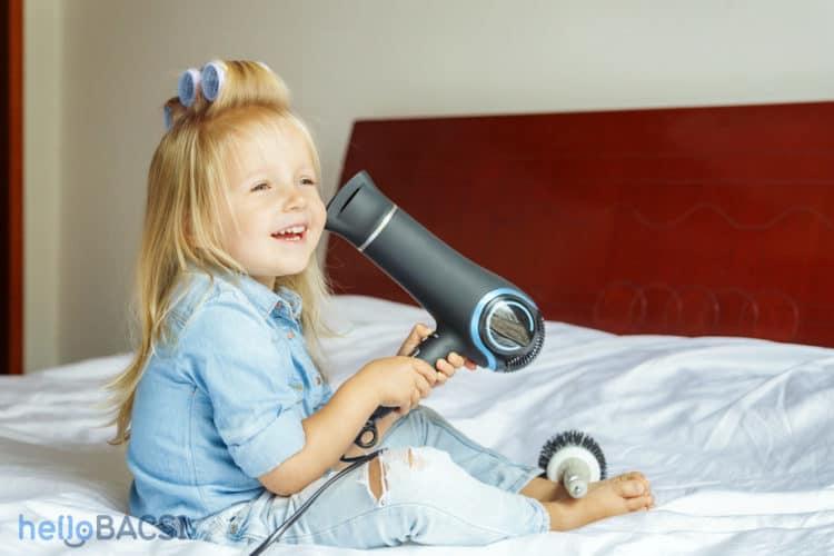 Mách nàng cách sử dụng máy sấy tóc sành điệu