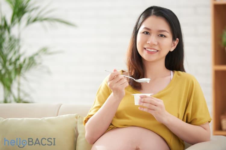 Dịch âm đạo ở mẹ bầu thay đổi như thế nào qua từng tam cá nguyệt?