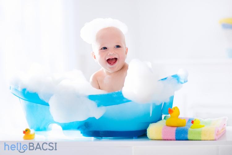 Sữa tắm Johnson Baby Top to toe