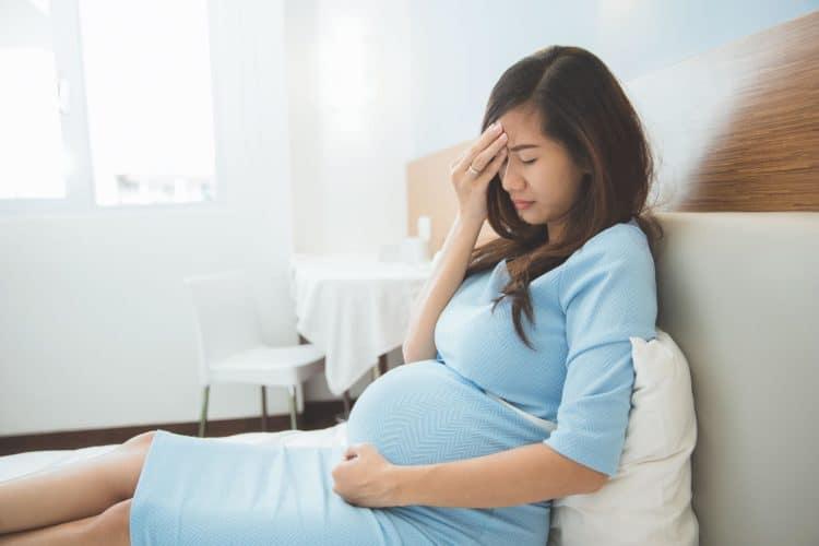 Nhau bong non: Dấu hiệu, biến chứng và cách phòng ngừa!
