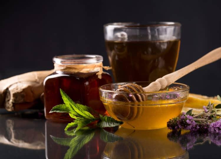 Mách bạn cách làm siro ho tại nhà